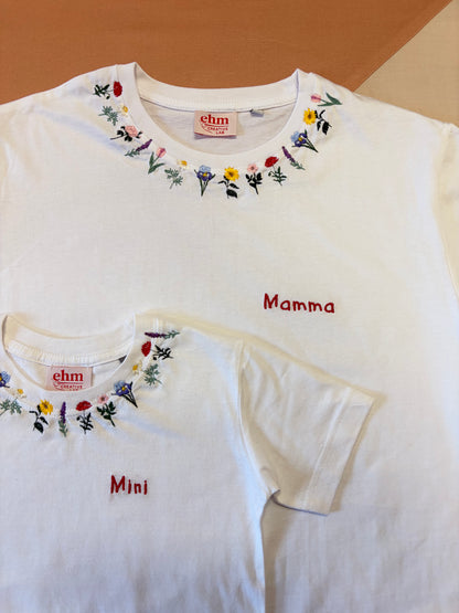 T-shirt con Girocollo Ricamato a Fiorellini adulto